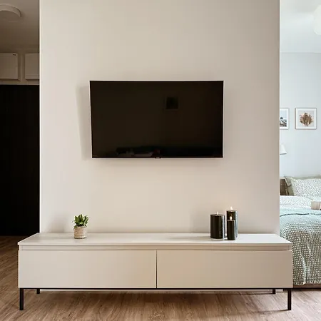 Legnicka 38 Apartman *